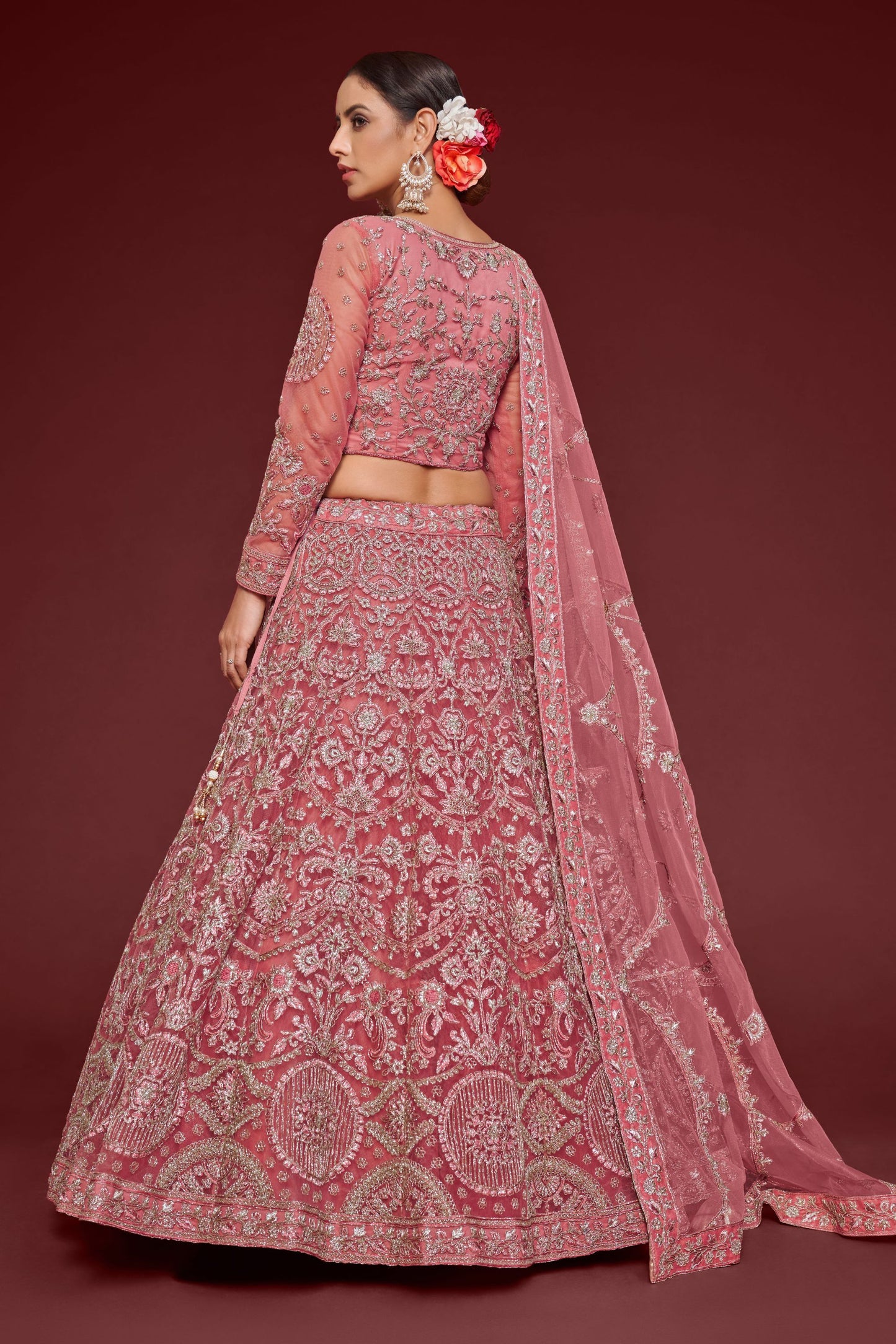 Golden Heavy Net Zari And Thread Worked Wedding & Function Wear Lehenga Choli