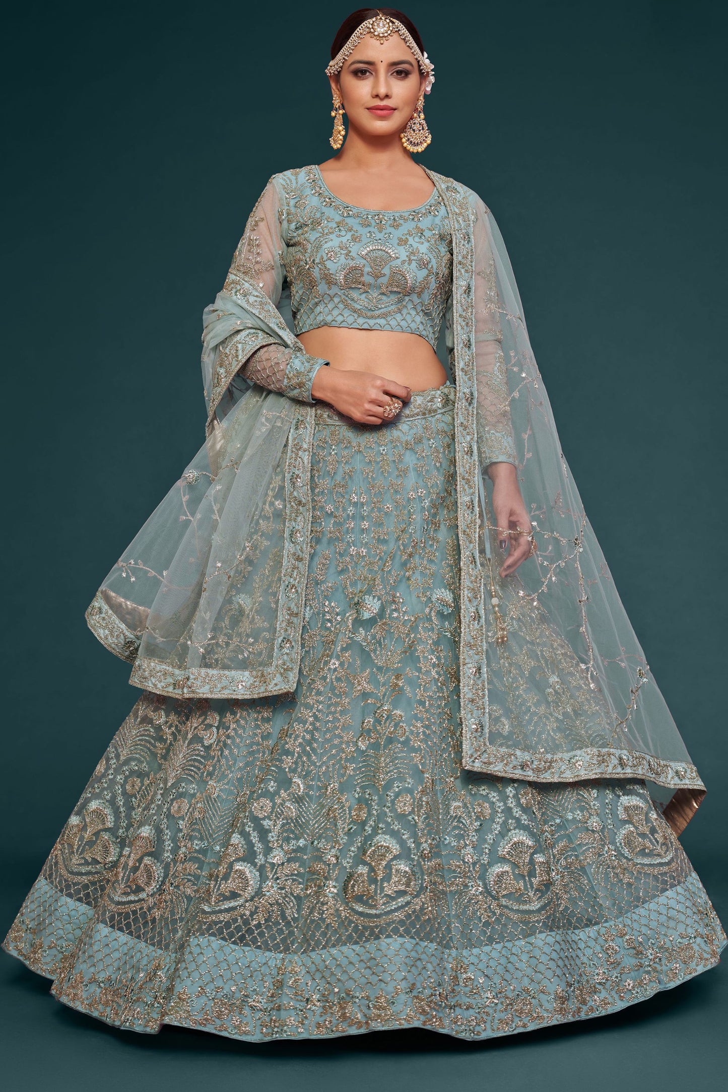 Golden Heavy Net Zari And Thread Worked Wedding & Function Wear Lehenga Choli